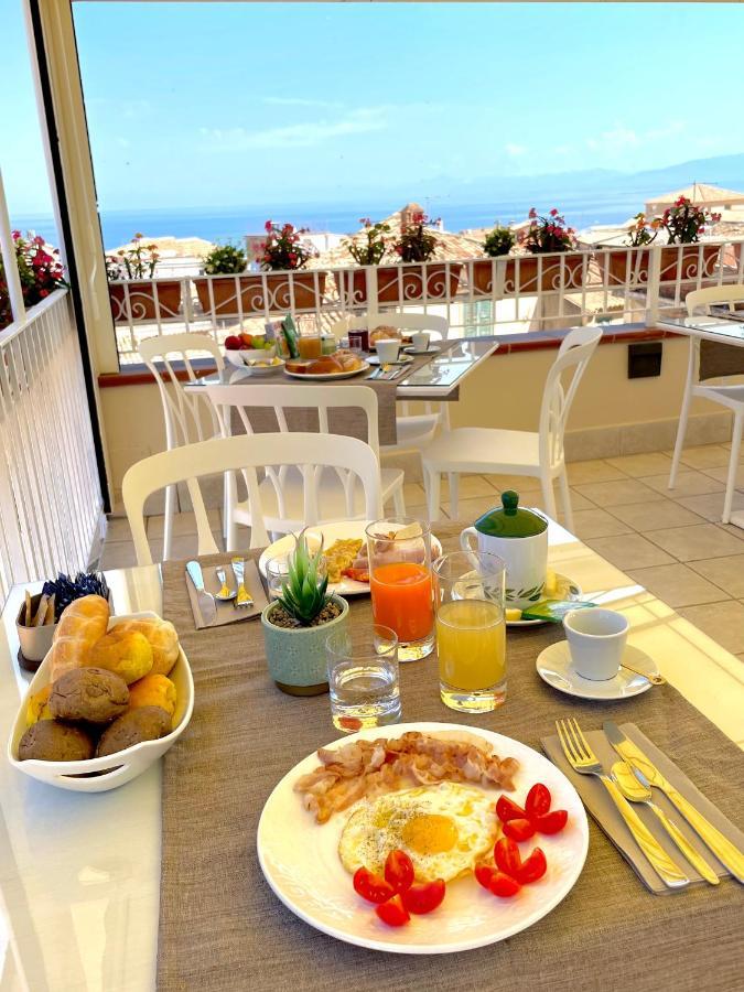 Bed and Breakfast Residenza Il Barone Tropea Zewnętrze zdjęcie